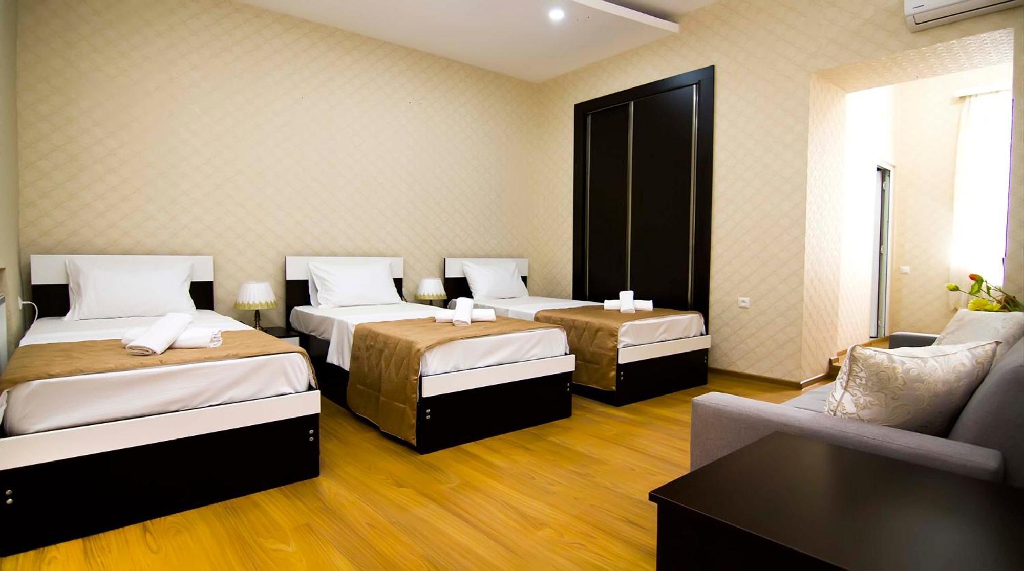 Hotel Care Inn Тбилиси Екстериор снимка