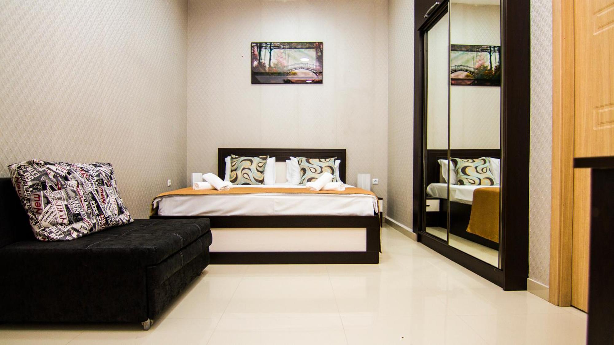Hotel Care Inn Тбилиси Екстериор снимка