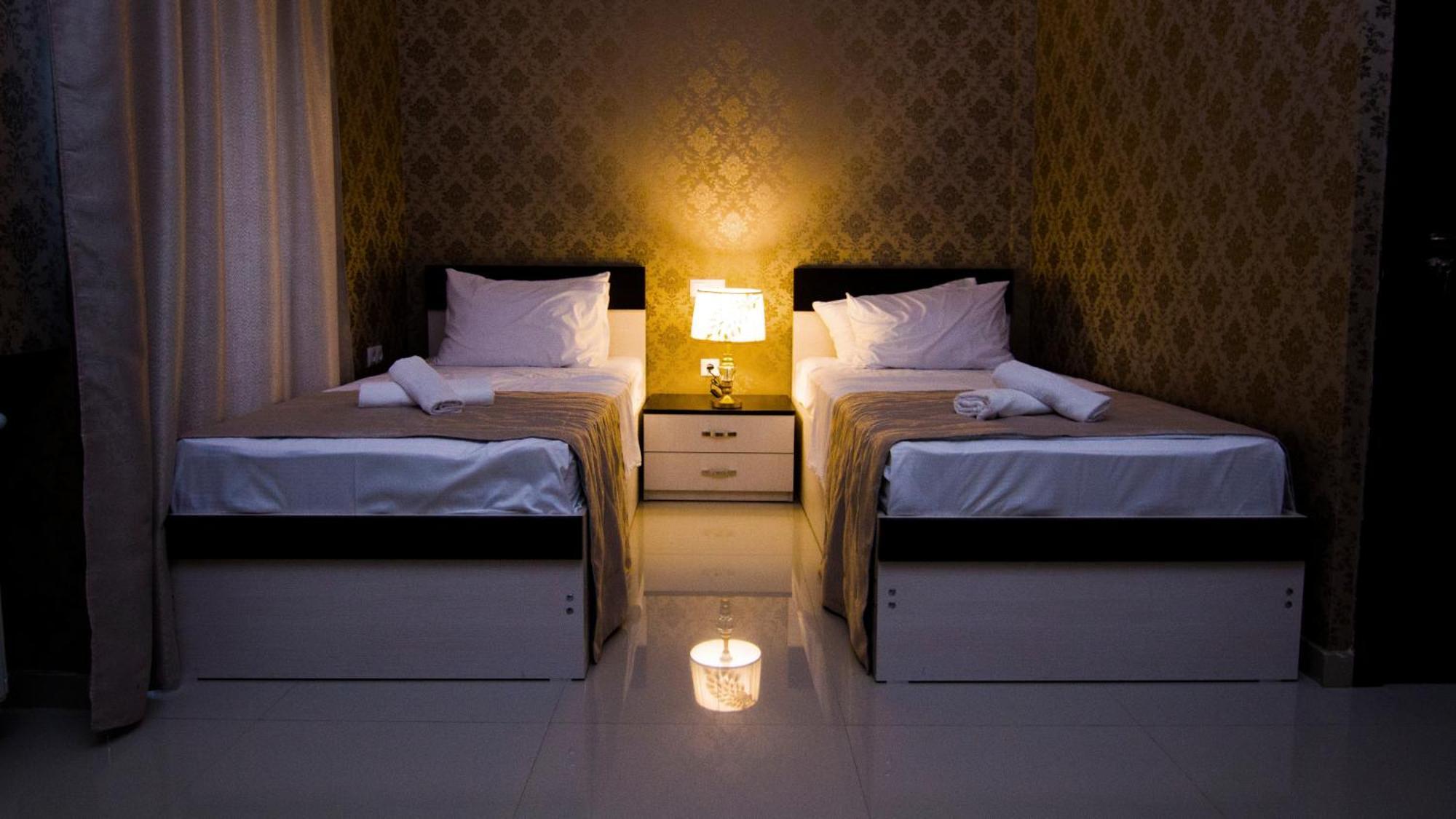 Hotel Care Inn Тбилиси Екстериор снимка