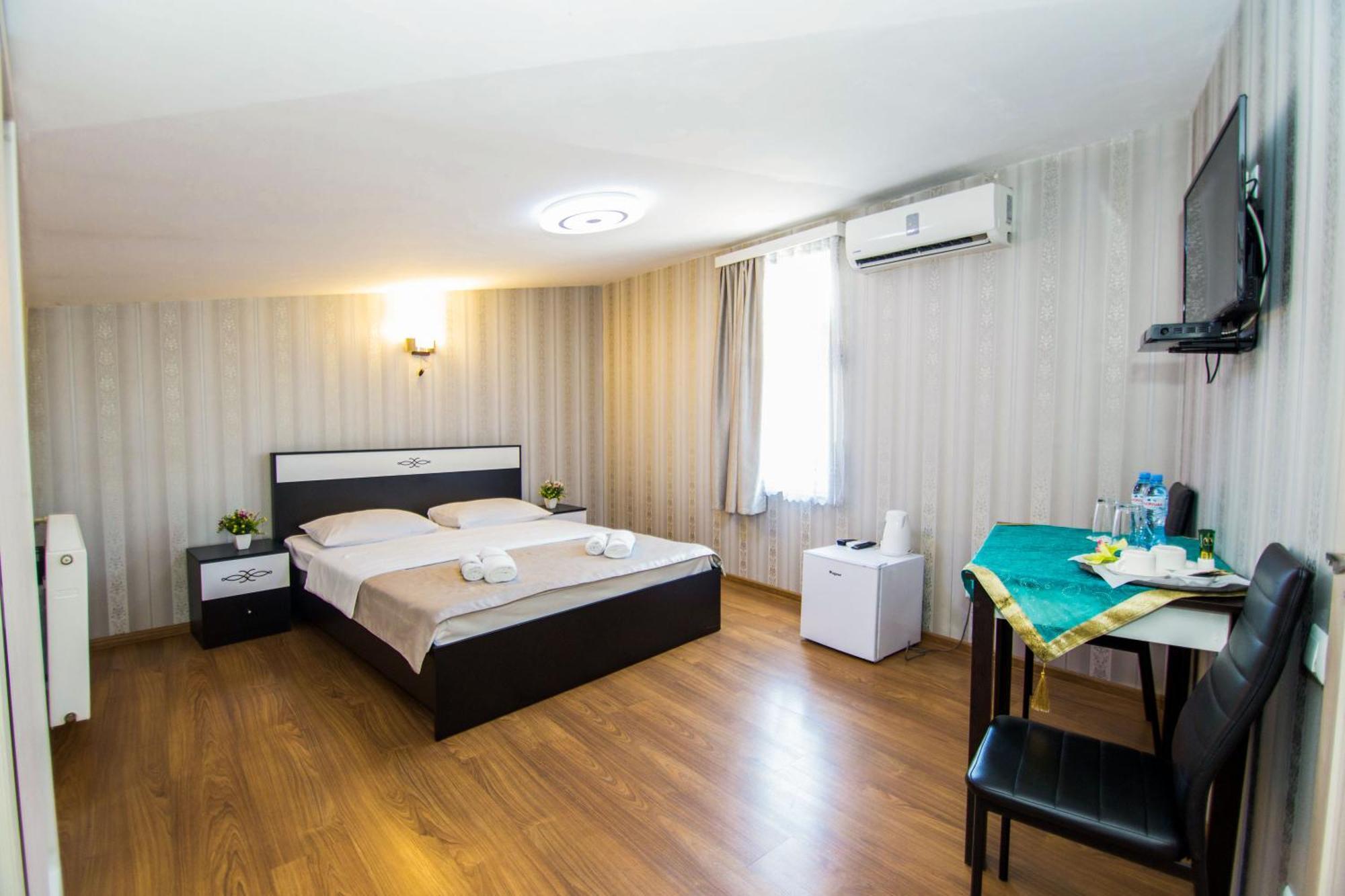 Hotel Care Inn Тбилиси Екстериор снимка